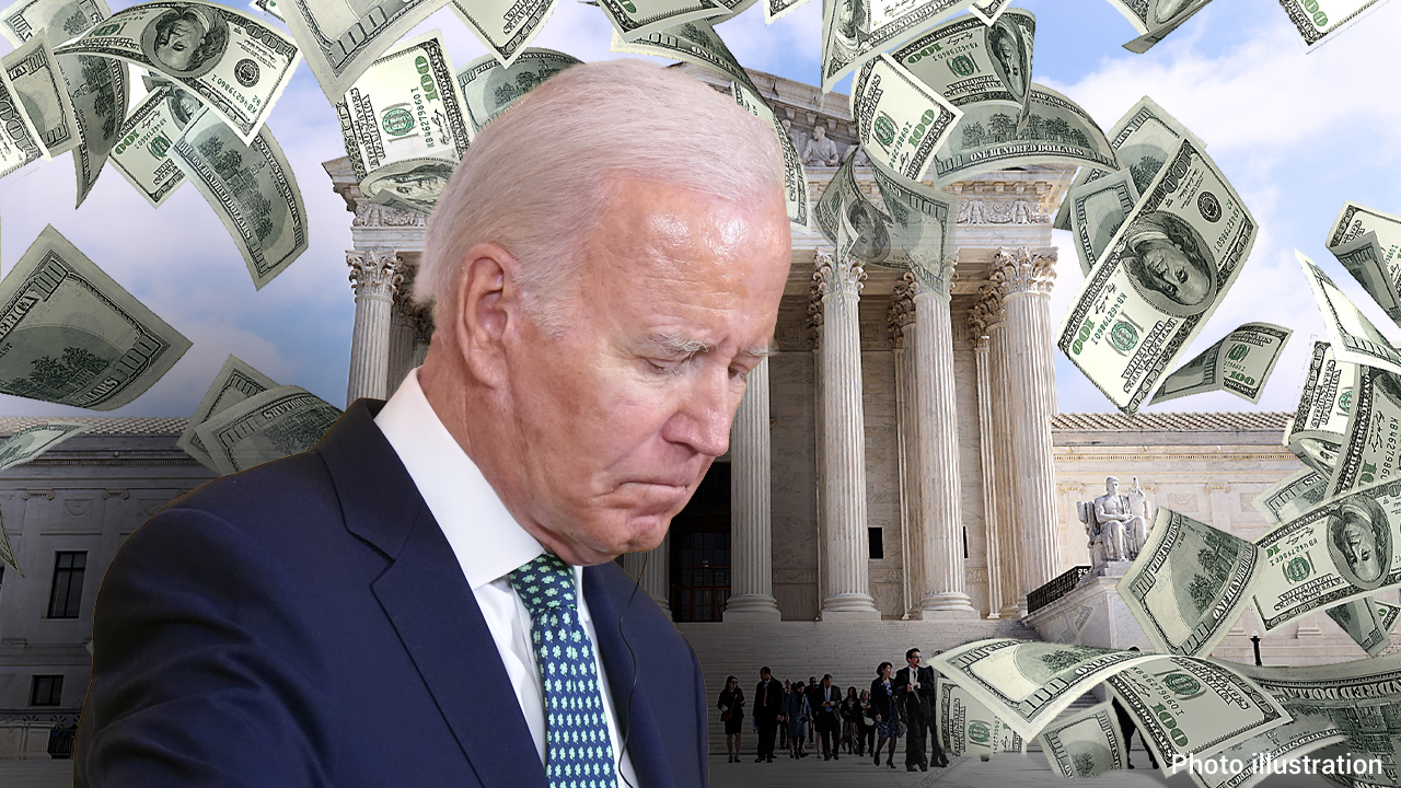 Constitutional attorney Mark Smith discusses whether Biden's new student loan bailout is legal on 'The Big Money Show.'